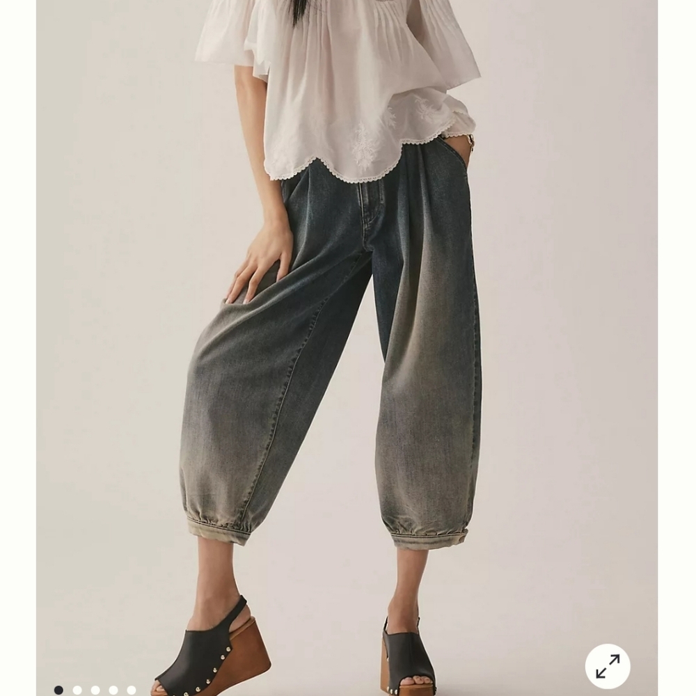 Women's Pleated High Rise Barrel Fit  Jeans
